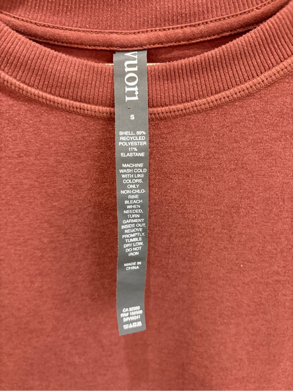 Vuori Women’s Halo Crewneck pullover, Small, Rosewood - Picture 5 of 16